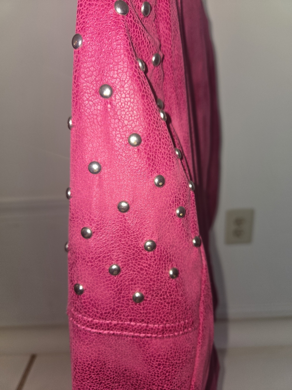 LG Pink Studded Moto Faux Leather Jacket With Zipper Accents- Women's Size 6 - Picture 5 of 15